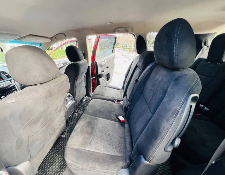 2015 Nissan Pathfinder S