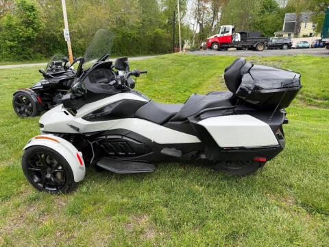 2021 Can-Am RT