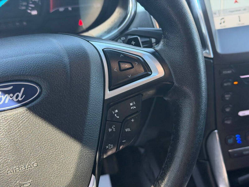 2017 Ford Edge Titanium