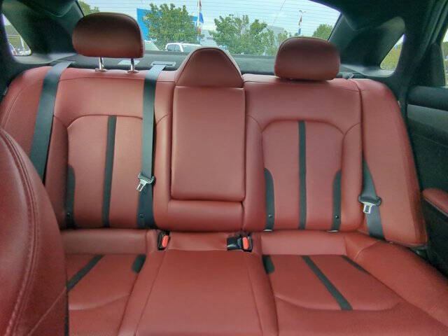 2023 Kia K5