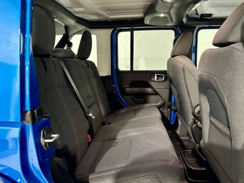 2024 Jeep Wrangler Sahara 4xe