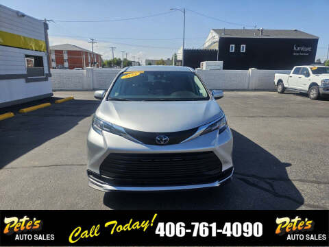 2023 Toyota Sienna LE 8-Passenger