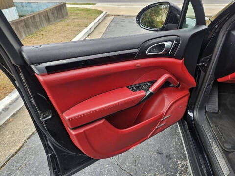 2017 Porsche Cayenne S