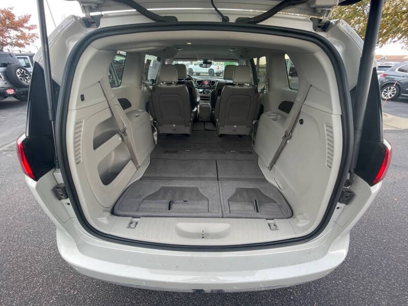 2019 Chrysler Pacifica Touring L Plus