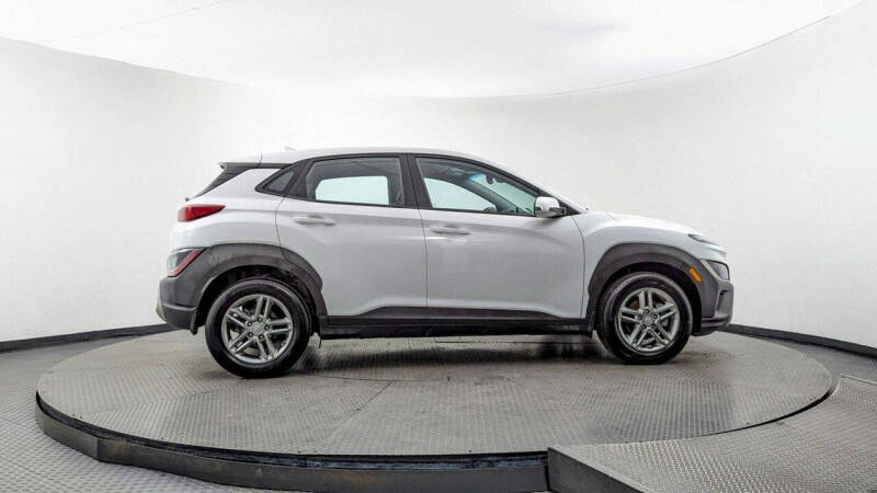 2023 Hyundai Kona SE