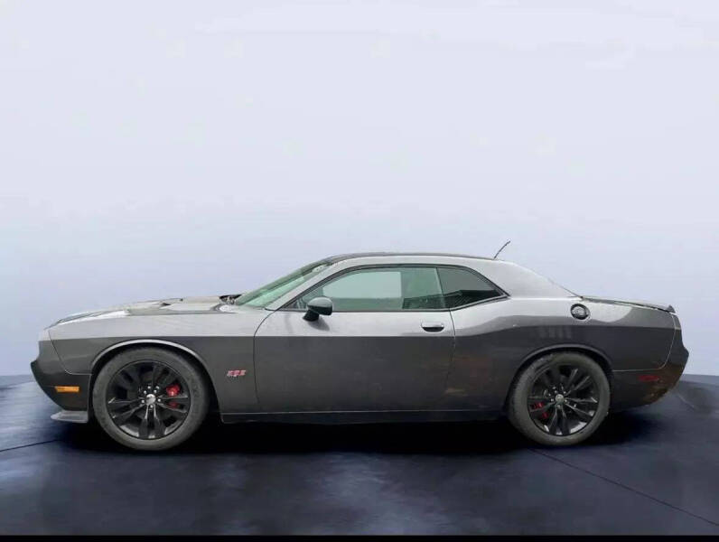 2014 Dodge Challenger SRT8