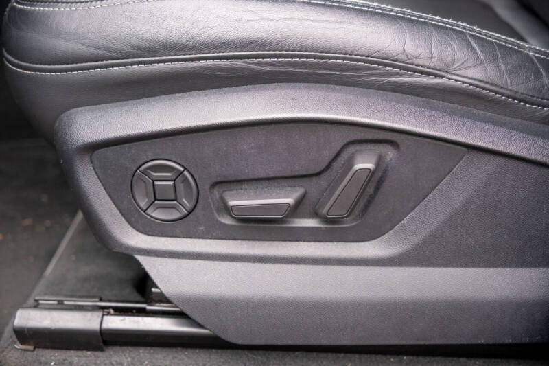 2020 Audi Q8 quattro Premium Plus 55 TFSI