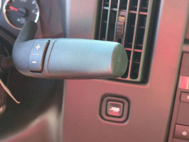 2025 Chevrolet Express 2500