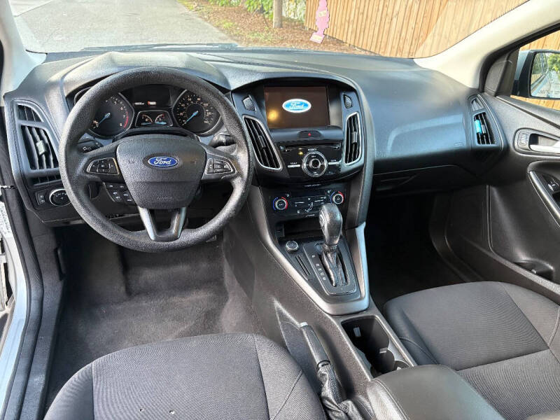 2017 Ford Focus SEL