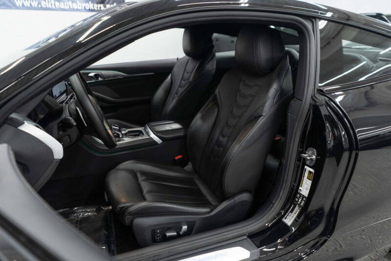 2025 BMW 8 Series 840i xDrive