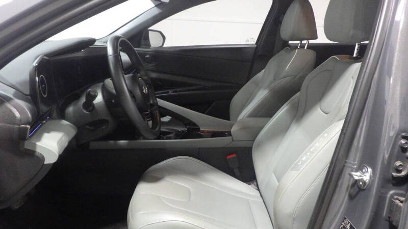 2024 Hyundai Elantra Hybrid Limited