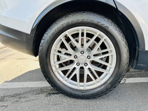 2017 Land Rover Discovery HSE Luxury