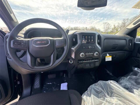 2025 GMC Sierra 2500HD Pro