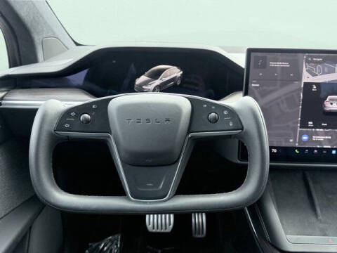 2023 Tesla Model X Standard Range