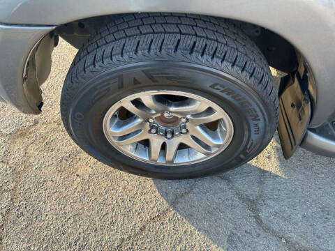 2005 Toyota Sequoia SR5