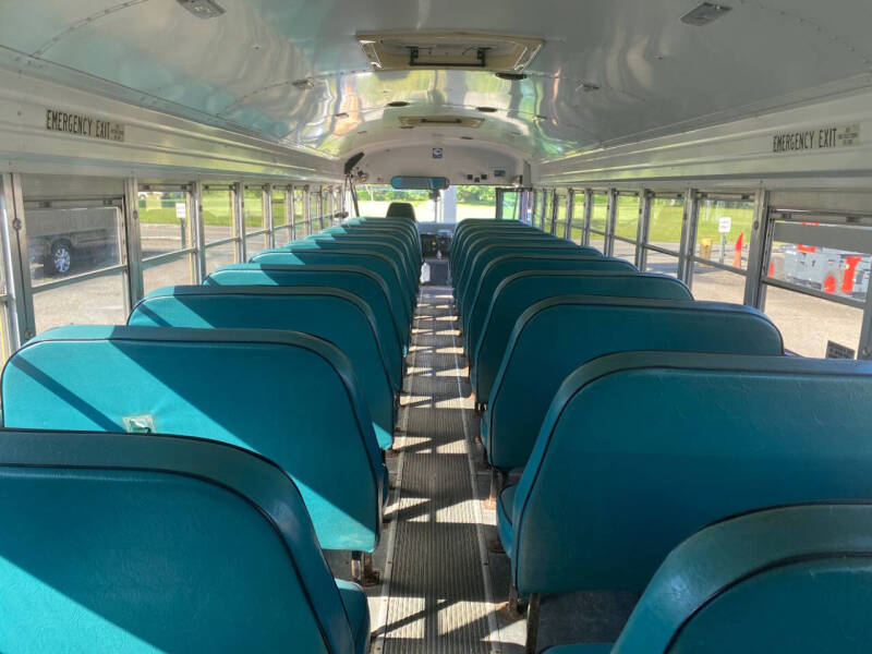 2001 International 3800