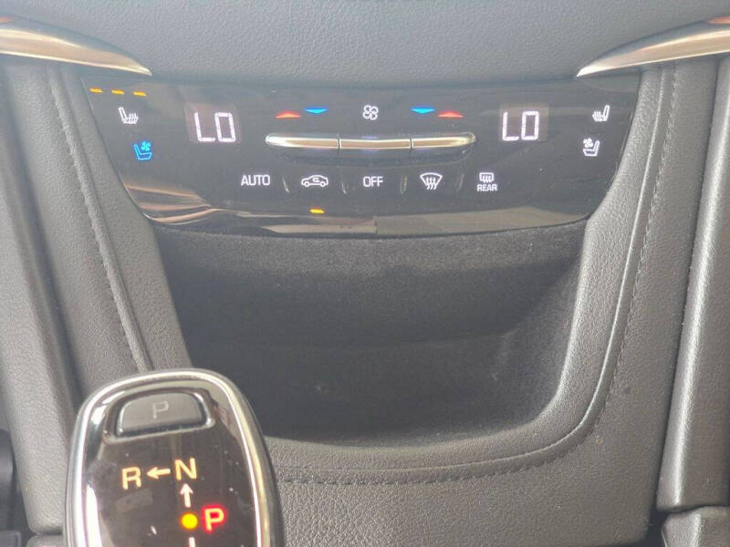 2019 Cadillac XT5 Platinum