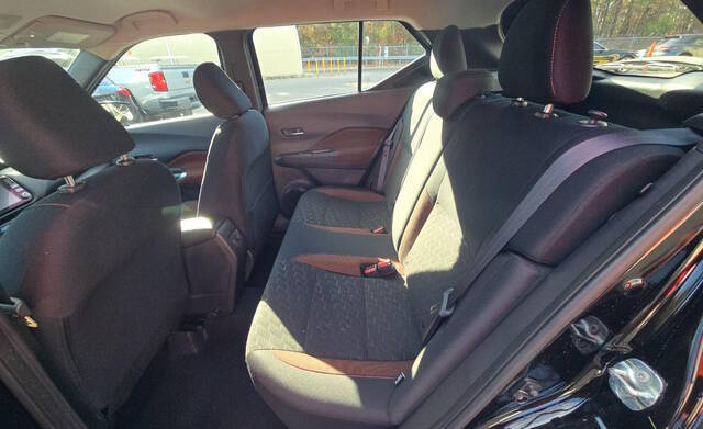 2024 Nissan Kicks SR