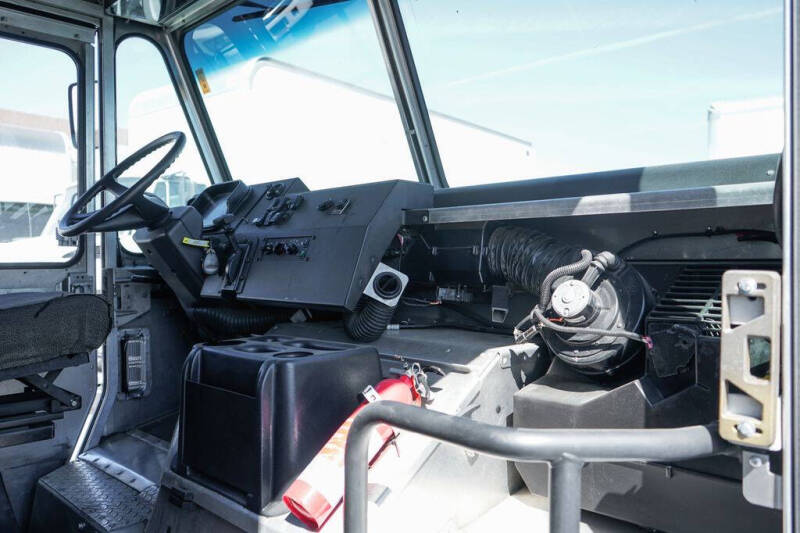2020 Freightliner MT45 Chassis