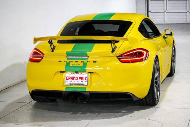 2016 Porsche Cayman GT4