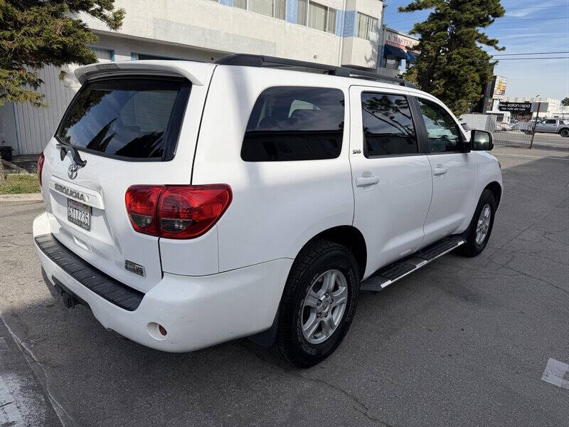 2012 Toyota Sequoia SR5