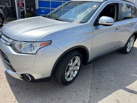 2015 Mitsubishi Outlander SE