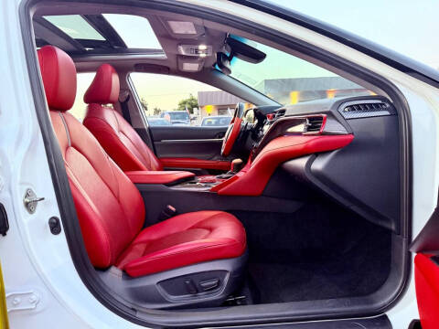 2020 Toyota Camry XSE