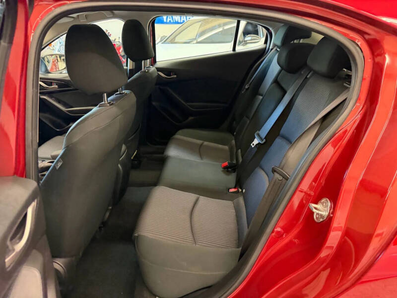 2015 Mazda MAZDA3 i Touring