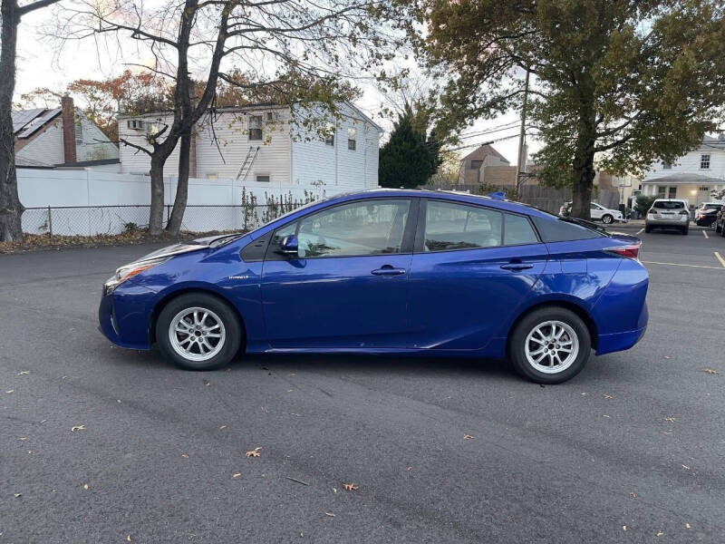 2017 Toyota Prius Two