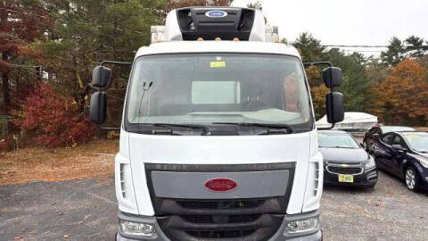 2018 Peterbilt 220