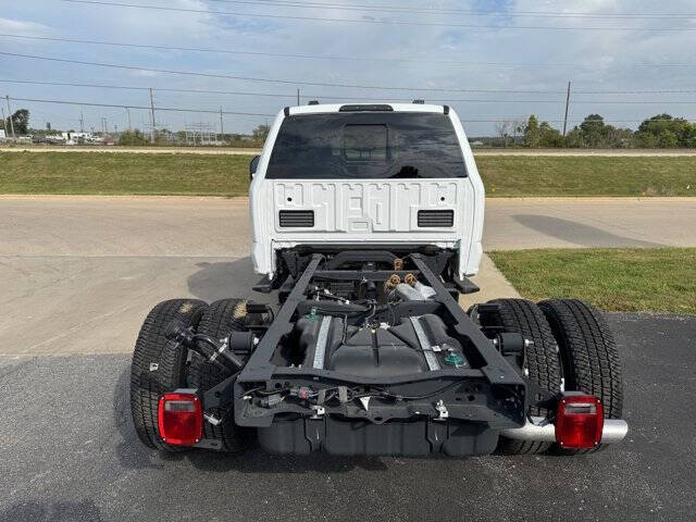 2025 Ford F-350 Super Duty XL