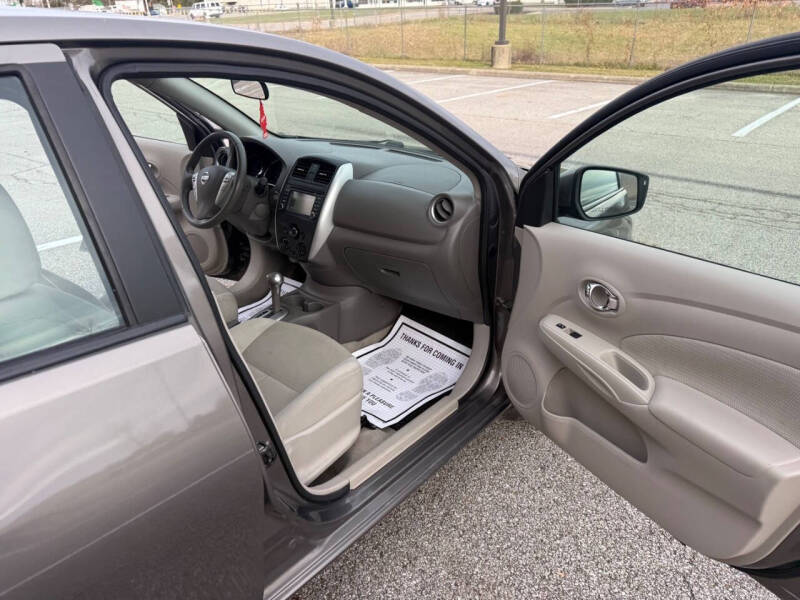 2016 Nissan Versa 1.6 S