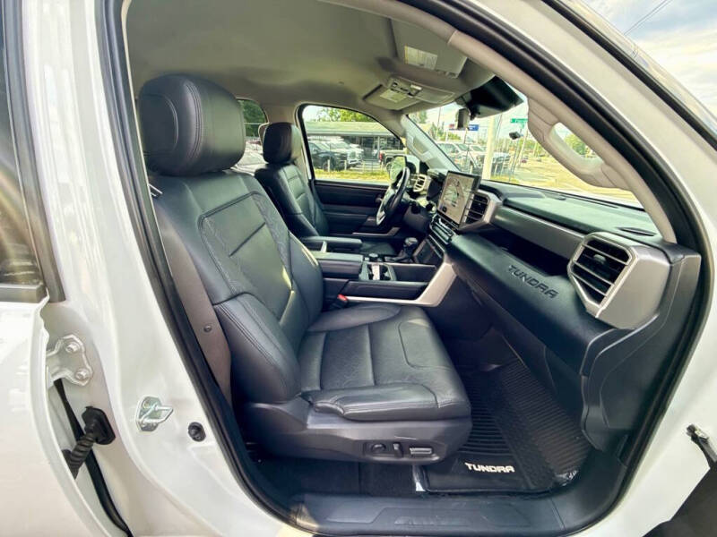 2022 Toyota Tundra SR5