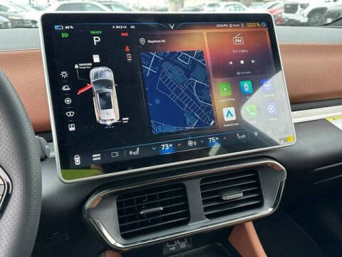 2025 VinFast VF8 Plus