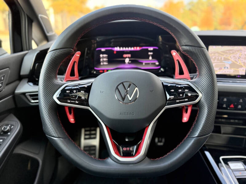 2024 Volkswagen Golf GTI SE