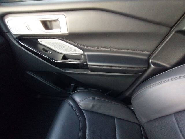 2021 Ford Explorer Platinum