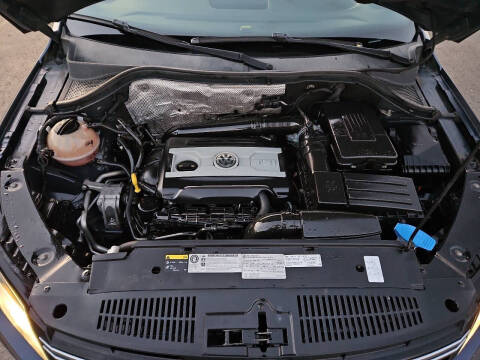 2016 Volkswagen Tiguan 2.0T R-Line