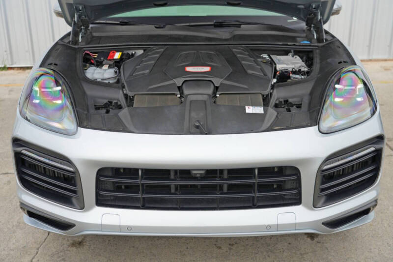 2021 Porsche Cayenne GTS Coupe