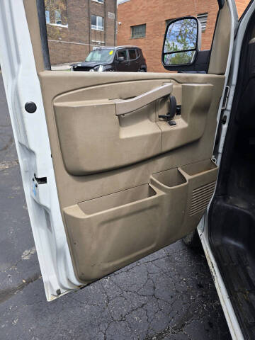 2019 Chevrolet Express 2500