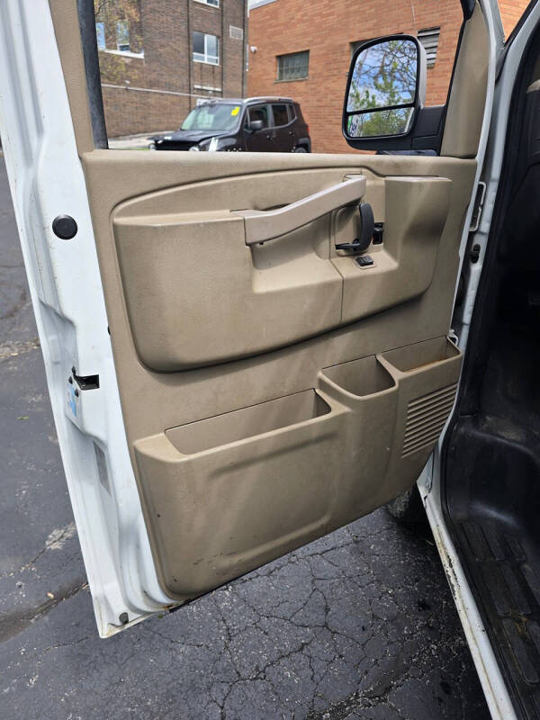 2019 Chevrolet Express 2500