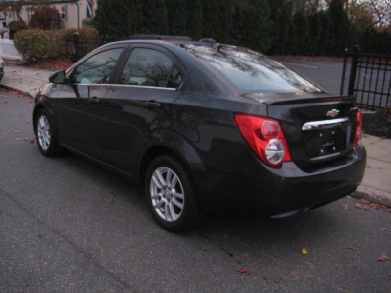 2015 Chevrolet Sonic LT Auto