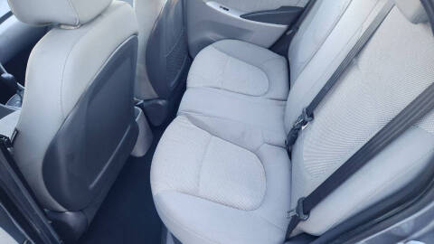 2013 Hyundai Accent GLS