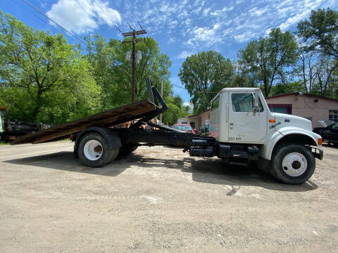 2000 International 4900 for sale at D & M Auto Sales & Repairs INC in Kerhonkson NY