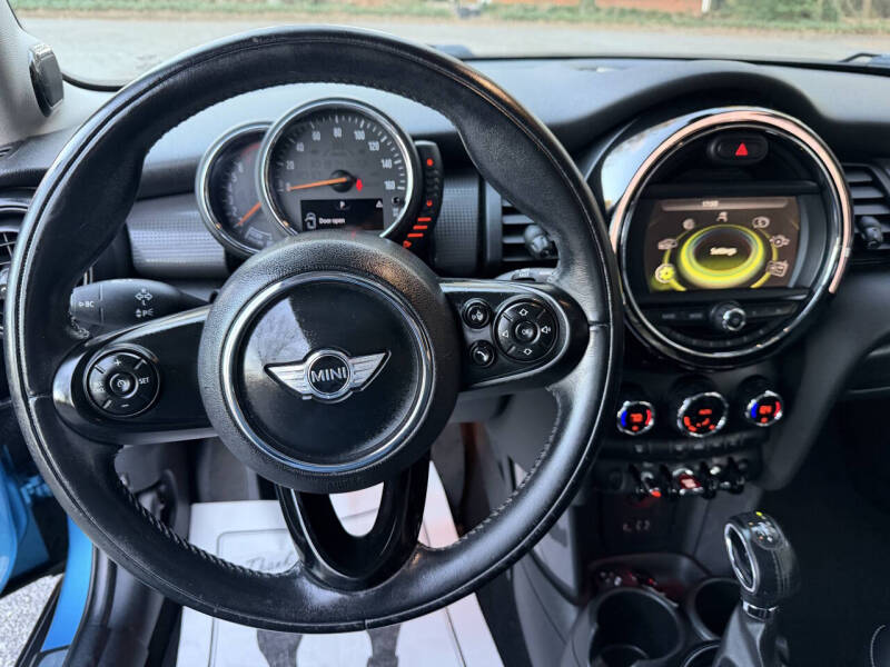 2017 MINI Hardtop 4 Door Cooper