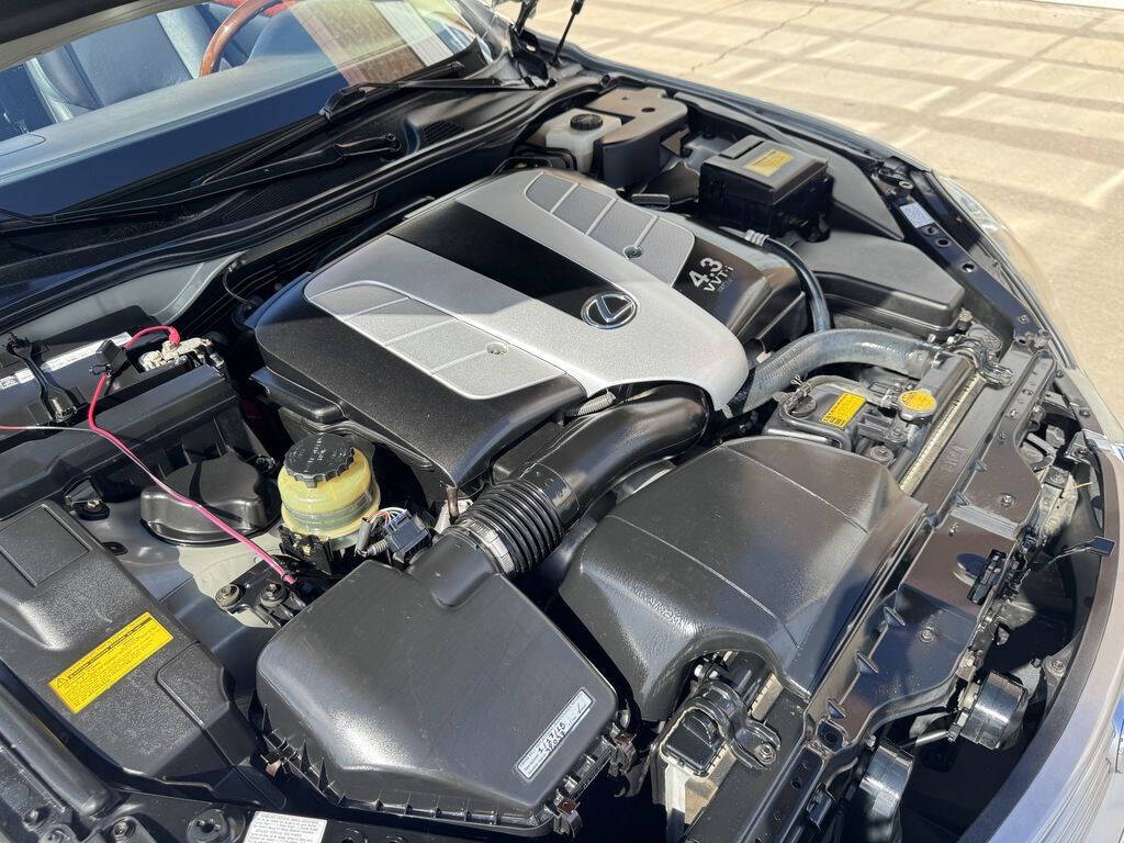 2004 Lexus SC 430 22
