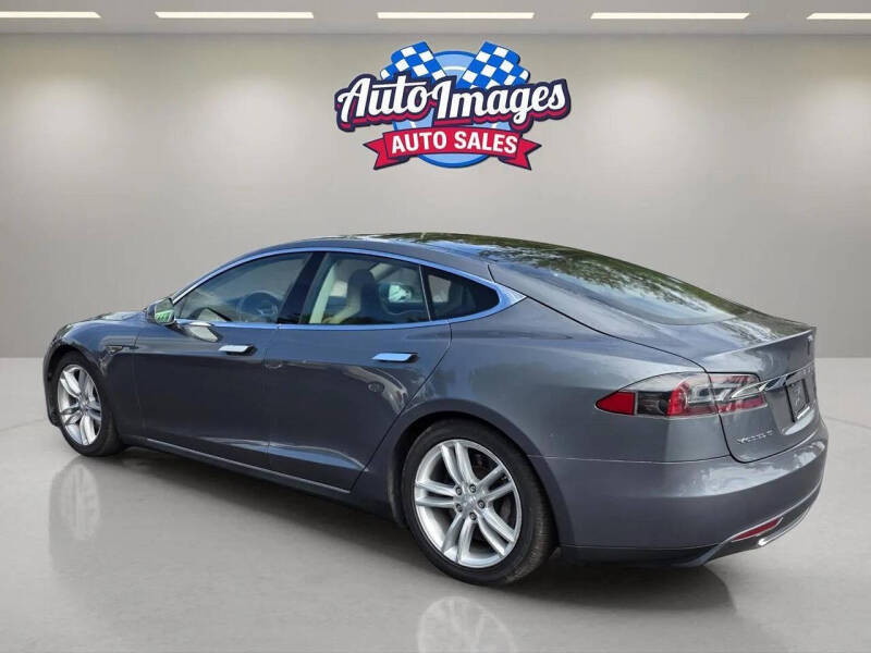 2013 Tesla Model S