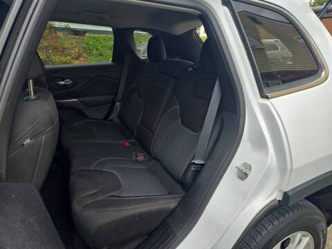 2019 Jeep Cherokee Latitude