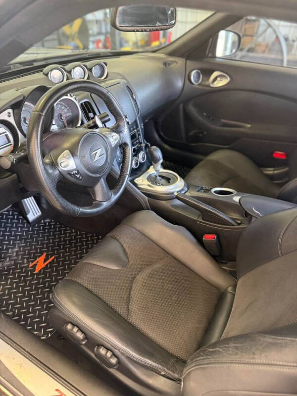 2011 Nissan 370Z Touring