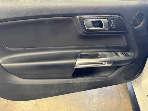 2020 Ford Mustang EcoBoost