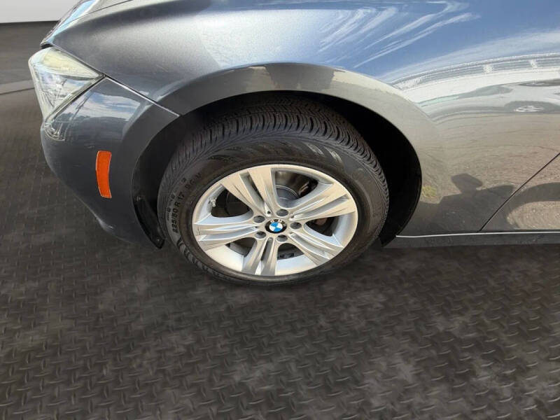 2017 BMW 3 Series 330i xDrive